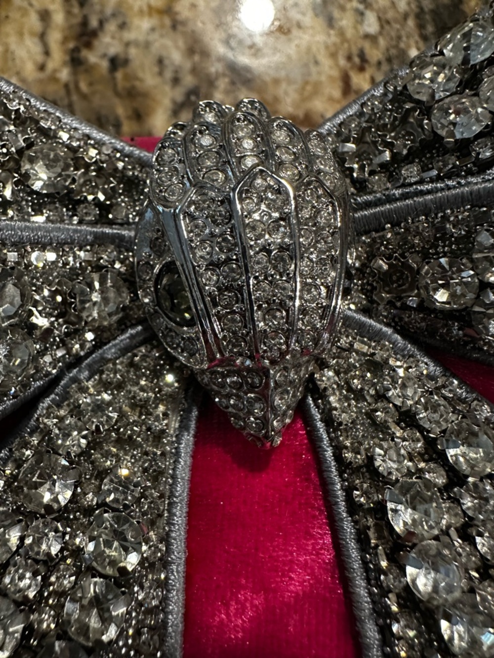 Kurt Geiger London Small Shoreditch Bow clutch in pink velvet. - Picture 4 of 16